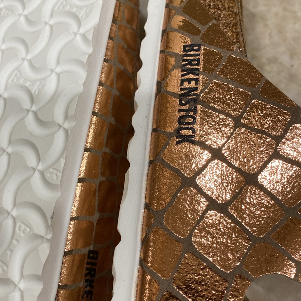 NWT Birkenstock Women's Gold Sandals size 39 - Picture 6 of 6